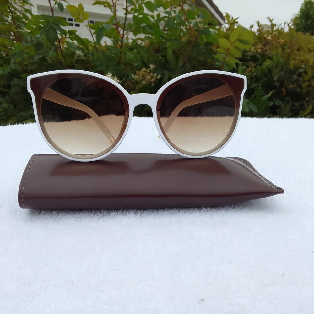 Bundle Special-Designed Sunglass, Security Golden… - image 5
